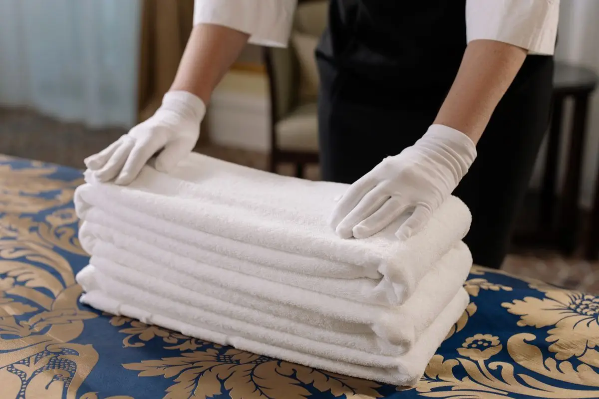 Dry cleaning service by Triple R Amsterdam
